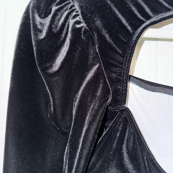 The Lineup Two Piece Dance Costume Teen Size 16 Velvet Crop Top and Pants - Picture 3 of 16